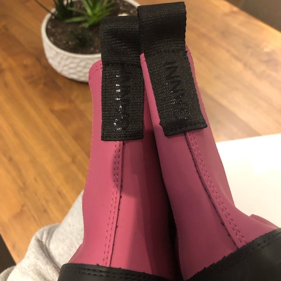 GANNI City recycled rubber Chelsea boots size 40 NIB - Picture 4 of 10